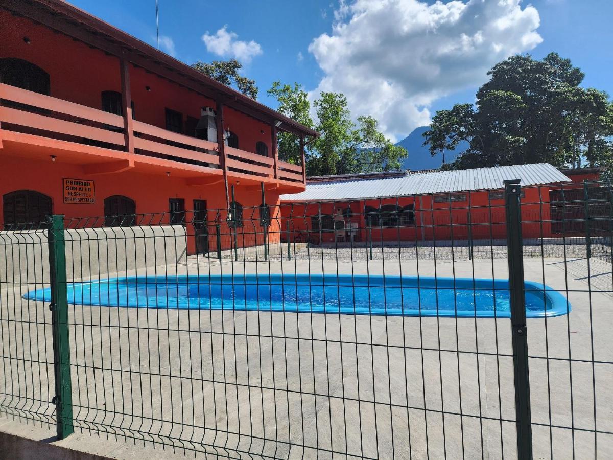 0001.09 - Maranduba - Chale Terreo - 1 Dormitorio - 6 Pessoas - 2 Quadras Do Mar - Piscina - Wi-Fi 乌巴图巴 外观 照片