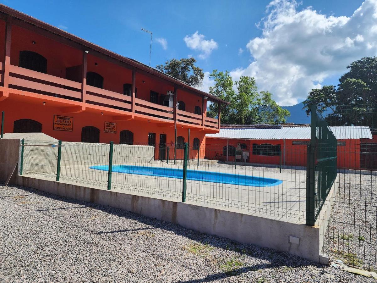 0001.09 - Maranduba - Chale Terreo - 1 Dormitorio - 6 Pessoas - 2 Quadras Do Mar - Piscina - Wi-Fi 乌巴图巴 外观 照片